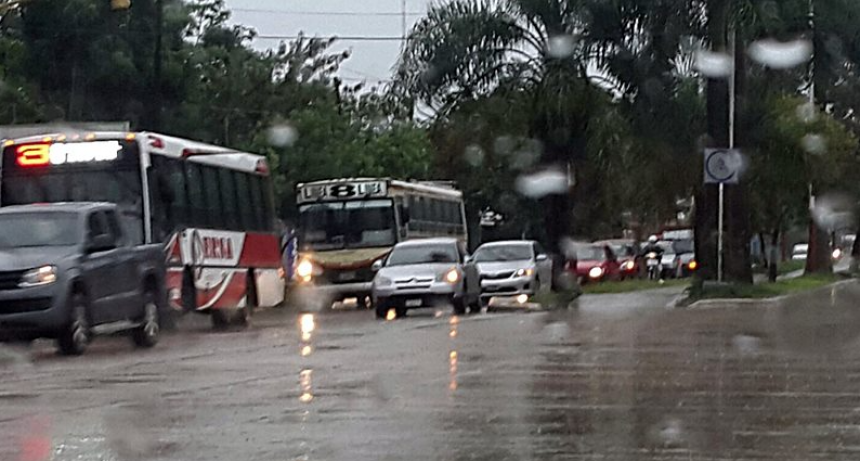 Rige un alerta por tormentas aisladas al menos hasta la tarde: la m&aacute;xima alcanzar&aacute; 35&deg;C