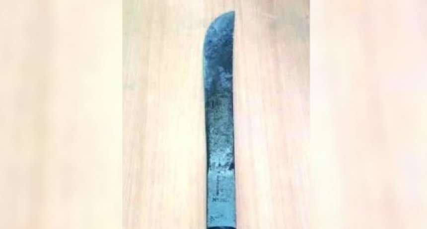Se desconoci&oacute; con su compa&ntilde;ero de trabajo y lo corri&oacute; por la ruta con un machete de medio metro