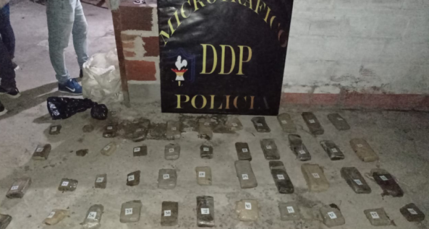 Madrugada con detenidos y el secuestro de m&aacute;s de 25 kilos de marihuana en Puerto Vilelas