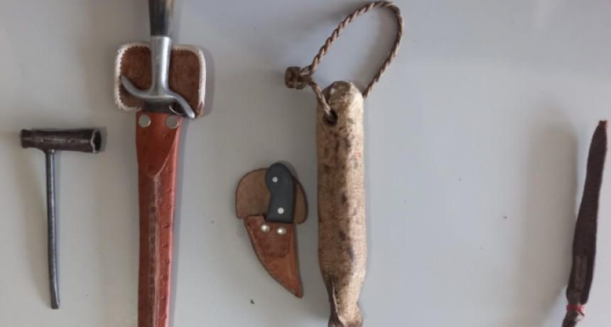 Amenaz&oacute; a su expareja con un arma blanca y se enfrent&oacute; a la Polic&iacute;a con un chicote
