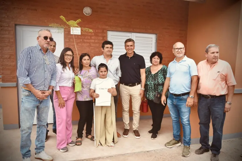 Zdero entreg&oacute; viviendas en Concepci&oacute;n del Bermejo y destac&oacute; la finalizaci&oacute;n de obras