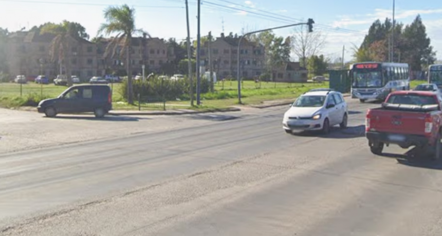 Violento ataque motochorro a una pareja de polic&iacute;as: no saben si ella volver&aacute; a caminar
