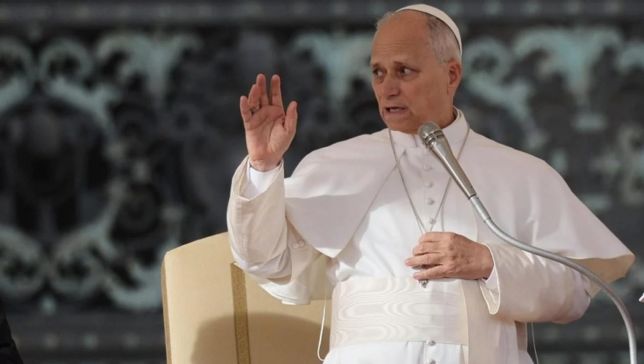 El Papa advirti&oacute; que la IA amenaza con erosionar las capacidades humanas