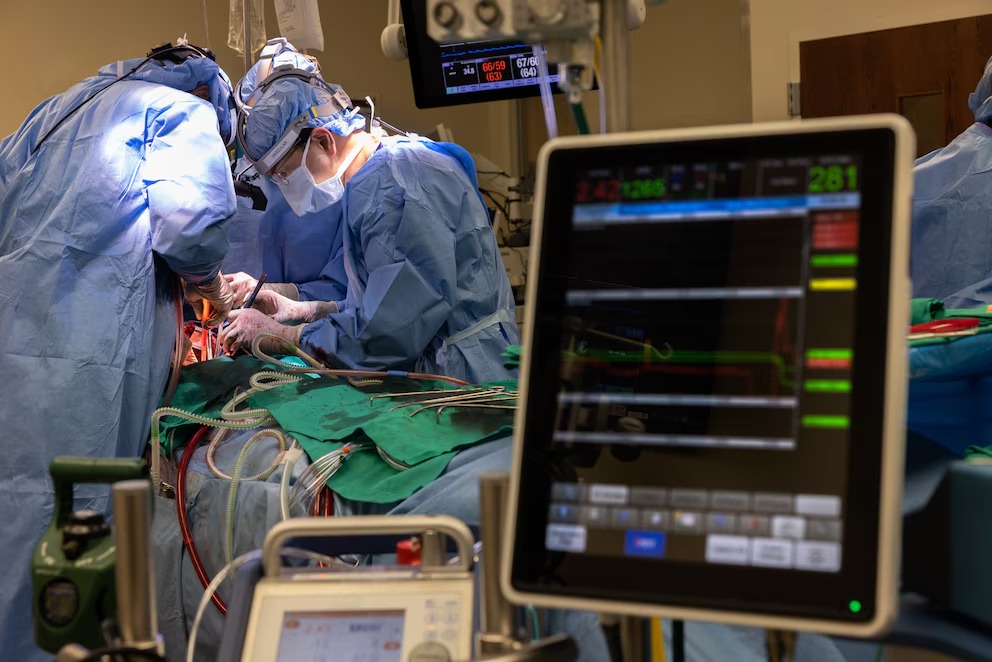 Un hombre sobrevivi&oacute; 48 horas sin pulmones gracias a un &oacute;rgano artificial