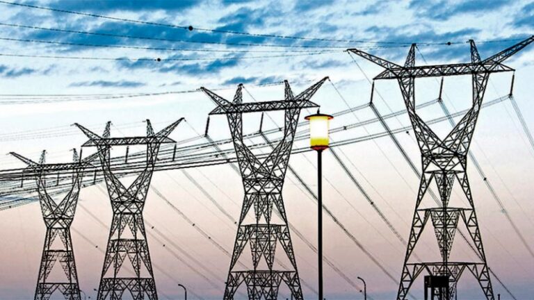Precios mayoristas de la luz subir&aacute;n desde febrero por nueva resoluci&oacute;n de Energ&iacute;a