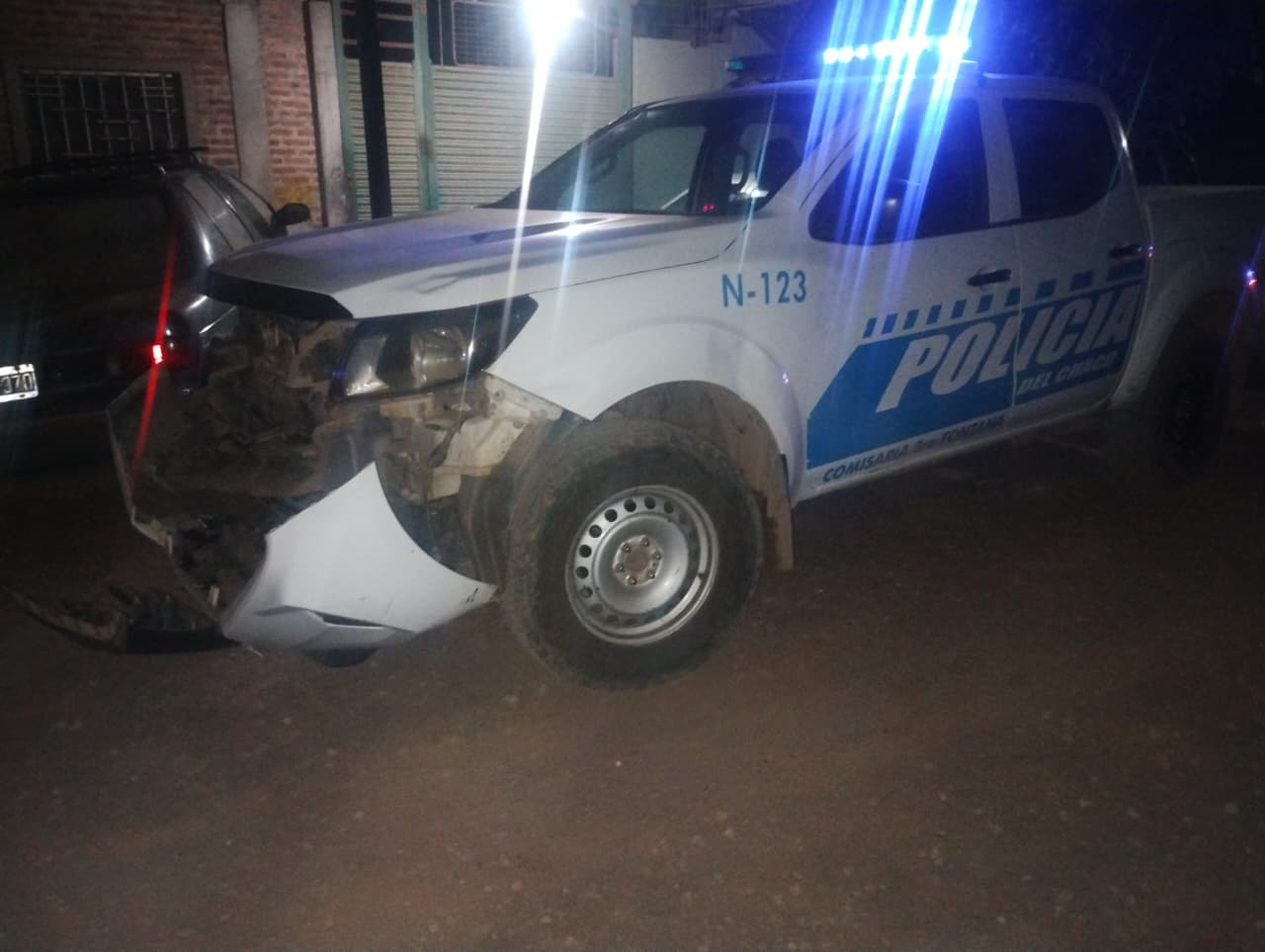 Tres civiles heridos en colisiones con patrulleros