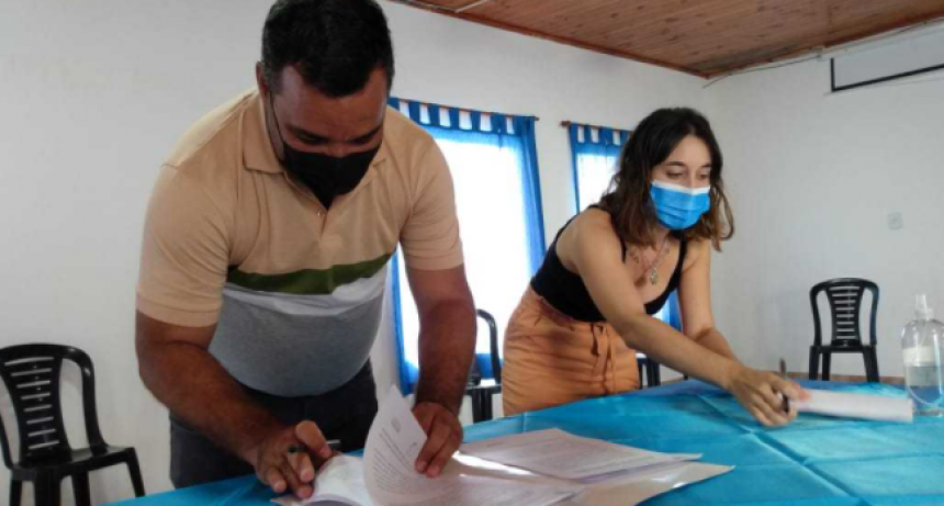 Desarrollo Social y el municipio de Puerto Eva Per&oacute;n suscribieron un convenio de asistencia