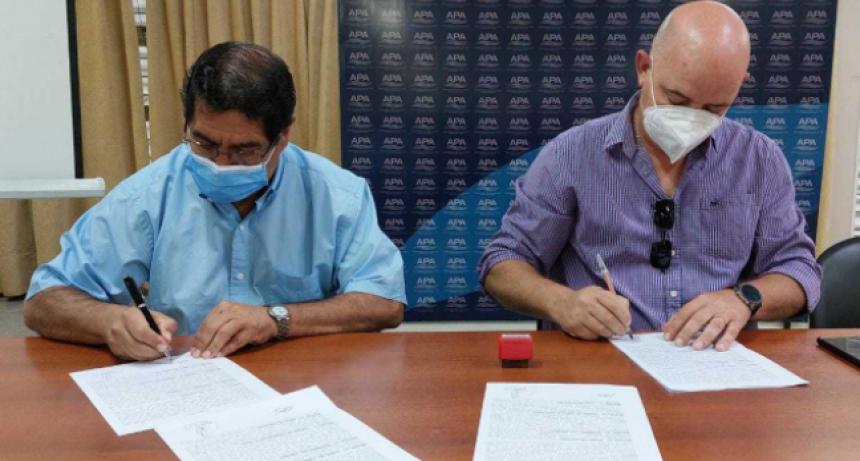 La APA firm&oacute; el contrato para iniciar la obra del sistema cloacal de Isla del Cerrito