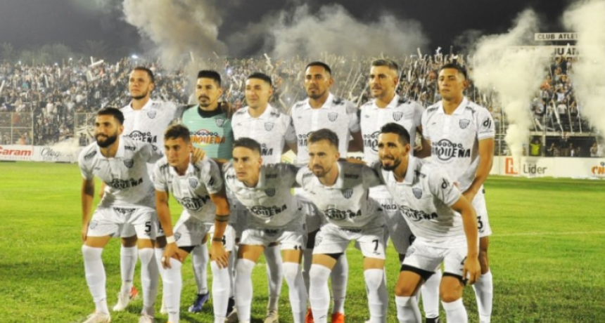 For Ever consigui&oacute; la victoria en lo que fue su primer partido en la Primera Nacional