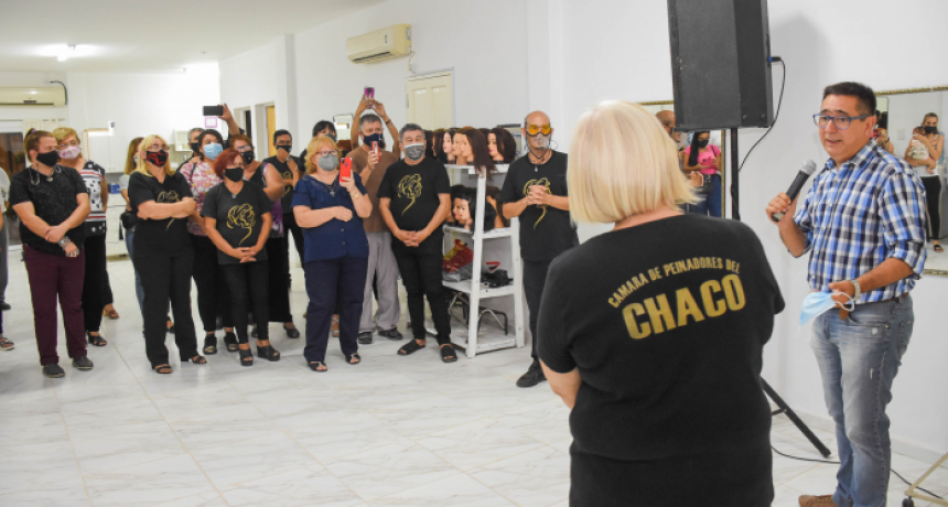 Gustavo Mart&iacute;nez particip&oacute; de la inauguraci&oacute;n de la nueva sede de la C&aacute;mara de Peinadores del Chaco