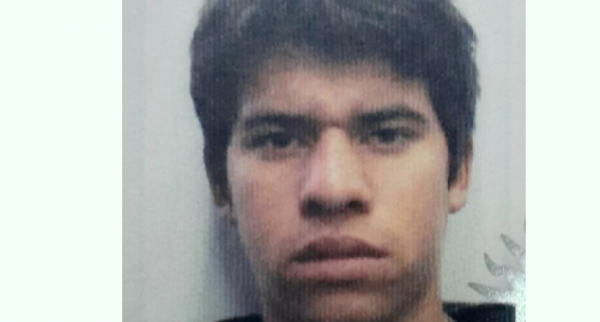Tiene 18 a&ntilde;os, se llama Andr&eacute;s Pera y est&aacute; desaparecido desde el d&iacute;a de ayer, solicitan informaci&oacute;n