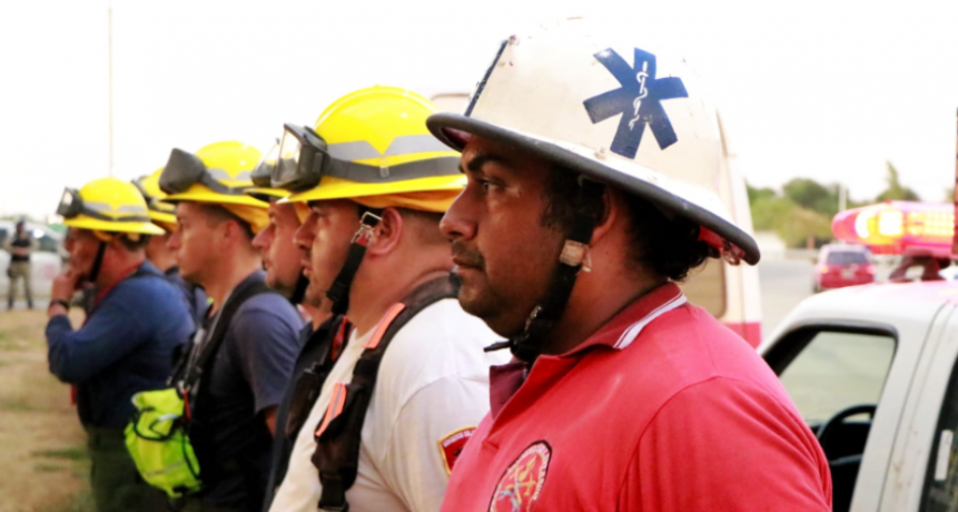 Emotivo recibimiento a Bomberos Voluntarios chaque&ntilde;os que ayudaron a sofocar incendios en Corrientes