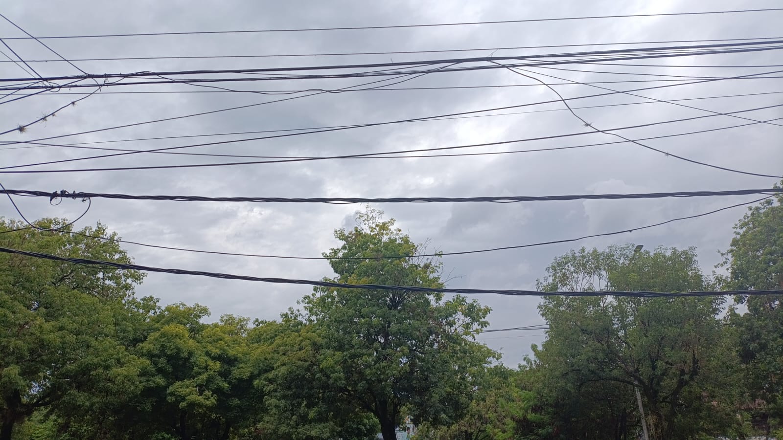 Martes bipolar: de la tormenta matutina al calor de siempre por la tarde