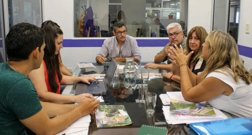 El Gobierno del Chaco incorporar&aacute; energ&iacute;as renovables en la Bienal 2026