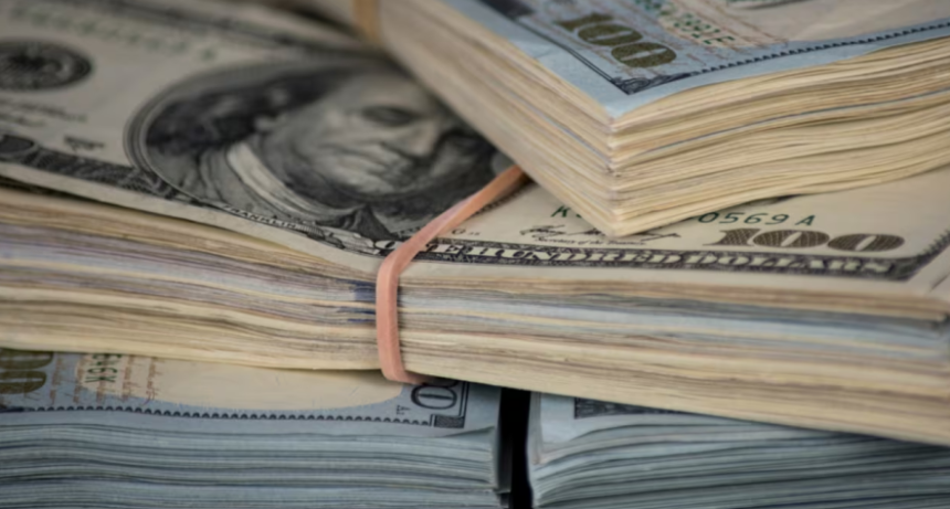 D&oacute;lar: a cu&aacute;nto cotizan el oficial y las otras opciones cambiarias este martes 10 de febrero