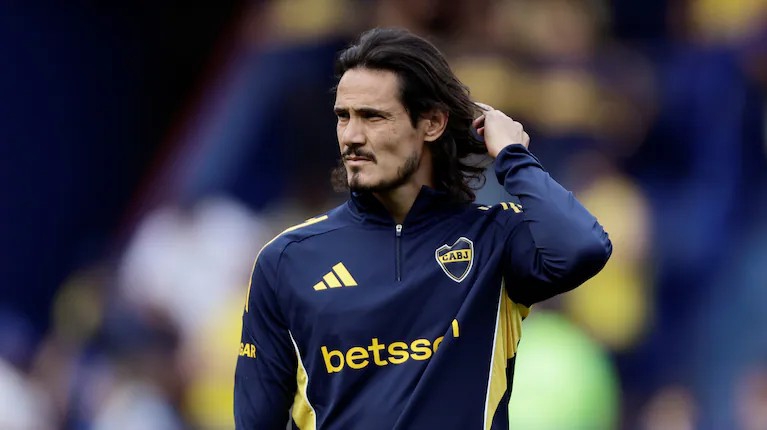 Cavani podr&iacute;a volver a sumar minutos en Boca: va al banco de suplentes en el partido contra Platense