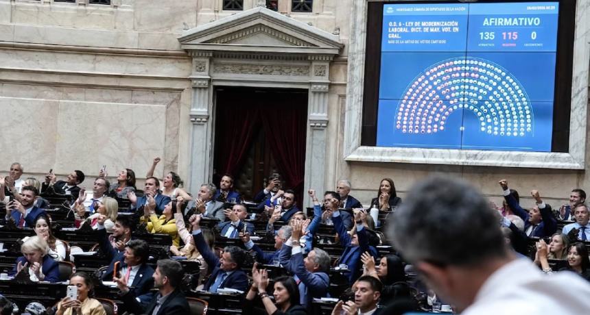 Se aprob&oacute; la reforma laboral en Diputados pero sin el art&iacute;culo 44