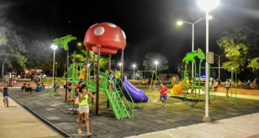 Fontana: homenaje e inauguraci&oacute;n de nuevas instalaciones en la Plaza Tamborcito de Tacuar&iacute;