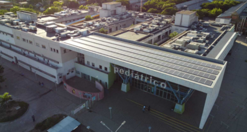 Jorge Capitanich inaugur&oacute; los paneles solares del Hospital Pedi&aacute;trico