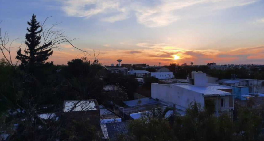 Martes con una m&aacute;xima de 34 grados y tormentas aisladas por la noche