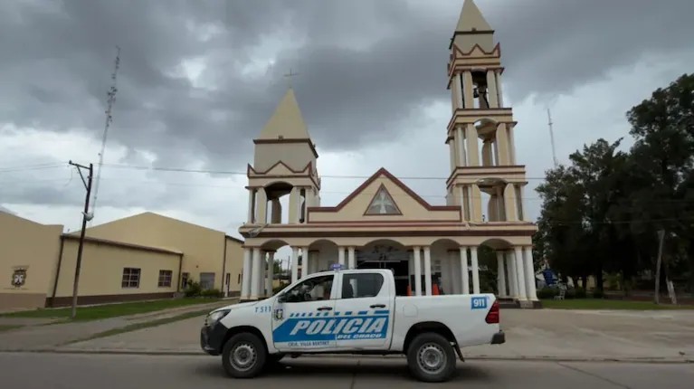 Conmoci&oacute;n en Villa Angela: investigan si una mujer abandon&oacute; a su beb&eacute; en la puerta de una iglesia