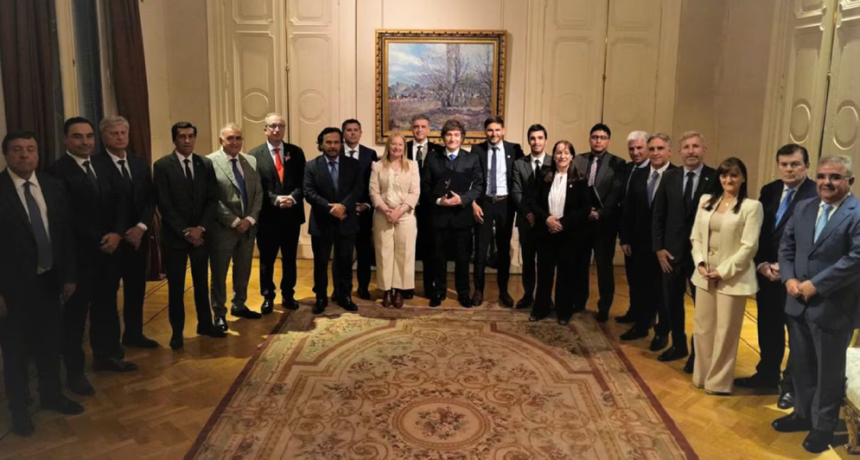 Santilli activa reuniones con gobernadores por las cajas jubilatorias antes de negociar la reforma pol&iacute;tica