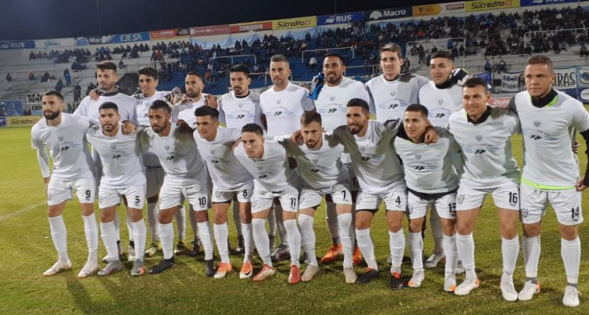 For Ever sigue invicto pero no puede ganar de visitante: empat&oacute; 1 a 1 con Gimnasia de Jujuy