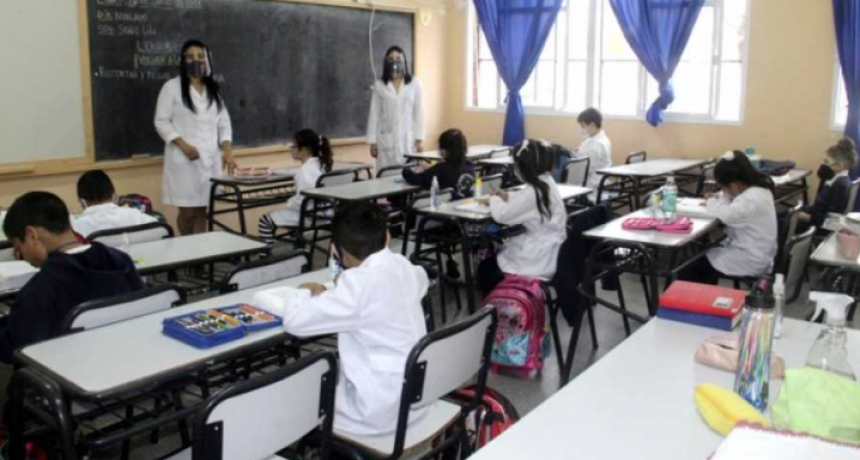 Naci&oacute;n propone una hora m&aacute;s de clase por d&iacute;a en las escuelas primarias
