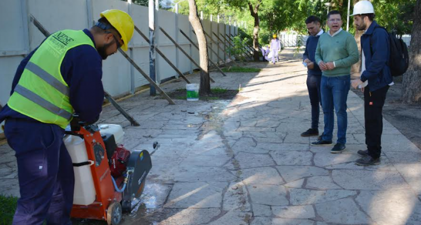 Remodelaci&oacute;n de la Plaza 25 de Mayo: desde el municipio reiteraron que el proyecto no contempla la reubicaci&oacute;n o traslado de monumentos y esculturas existentes
