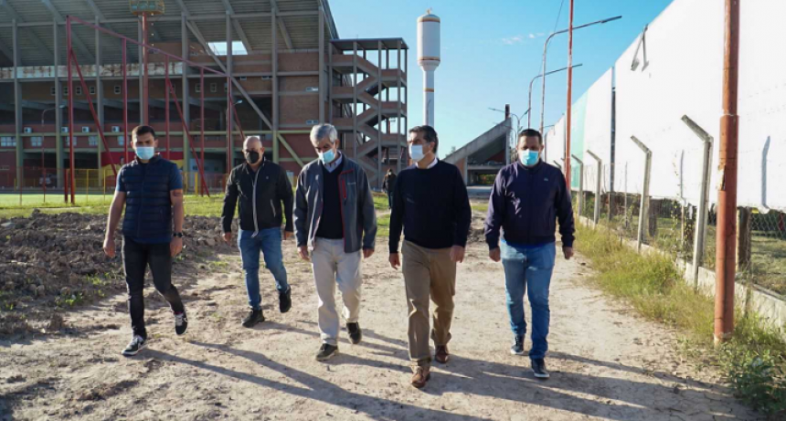 Jorge Capitanich verific&oacute; el avance de obras en el Club Sarmiento