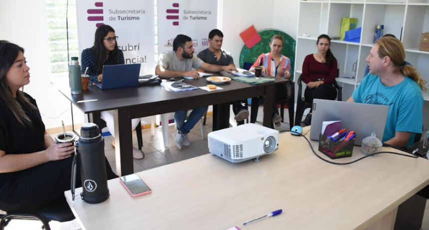 Empleados y empleadas municipales de Resistencia se capacitaron para brindar un mejor servicio tur&iacute;stico