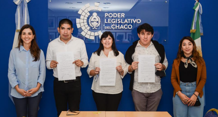Alumnos de Los Girasoles tendr&aacute;n una pasant&iacute;a laboral en el Poder Legislativo