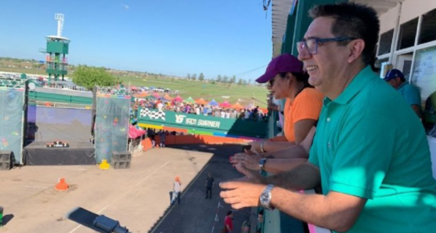El intendente Gustavo Mart&iacute;nez quiere trasladar "todo lo vinculado a la nocturnidad" al parque aut&oacute;dromo