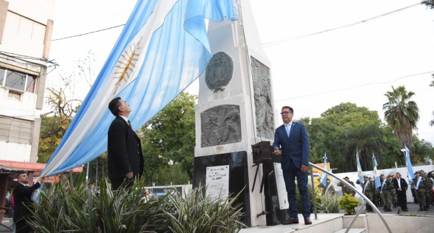 Festejos en el D&iacute;a de La Patria: Gustavo Mart&iacute;nez llam&oacute; a &ldquo;recuperar los valores y estar unidos para salir adelante"