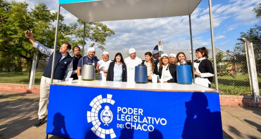 Chocolate patrio del Poder Legislativo para celebrar un nuevo aniversario de la Revoluci&oacute;n de Mayo