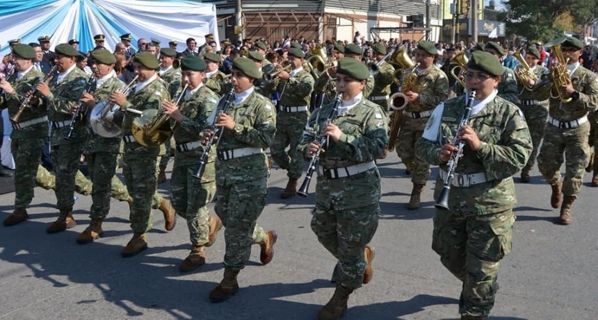 Este domingo, por el d&iacute;a del ej&eacute;rcito habr&aacute; exposici&oacute;n y espect&aacute;culos en el Parque de la Democracia