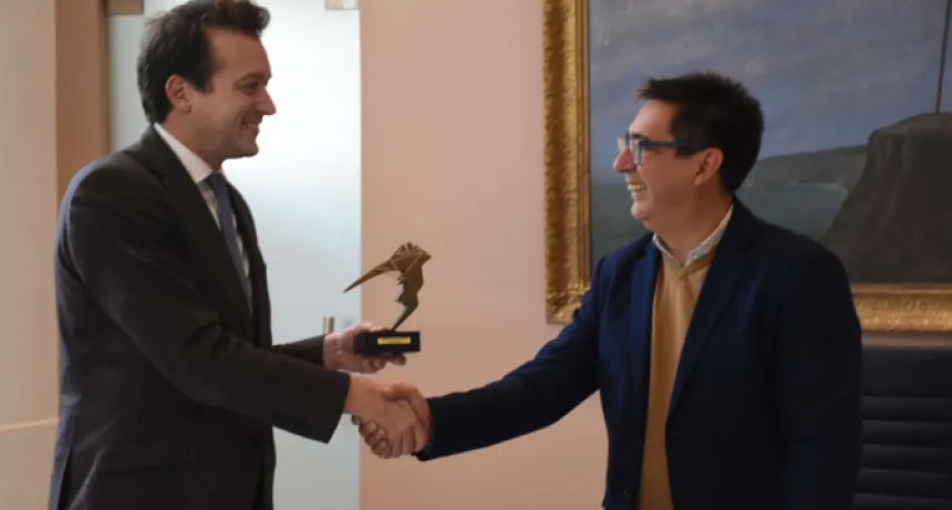 Gustavo Mart&iacute;nez recibi&oacute; al C&oacute;nsul General de la embajada de Grecia y destac&oacute; la importancia de estrechar v&iacute;nculos