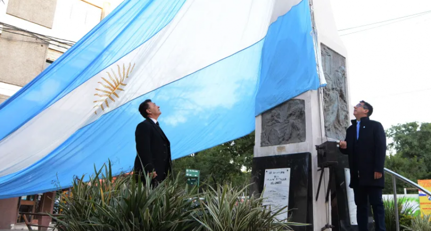 D&iacute;a de la Bandera: "Es de fundamental importancia recuperar los valores patrios", destac&oacute; Gustavo Mart&iacute;nez