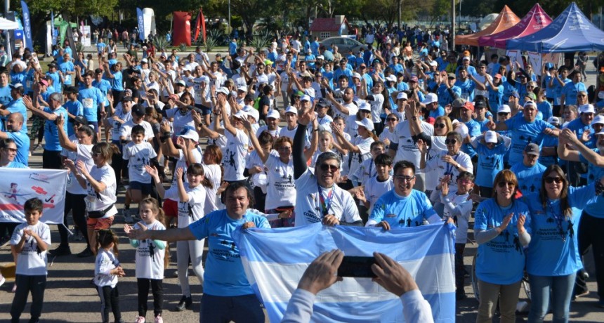 Con el apoyo de Resistencia, se realiz&oacute; La 9&ordf; marat&oacute;n convivencia para la construcci&oacute;n de la casa de los chaque&ntilde;os en Buenos Aires