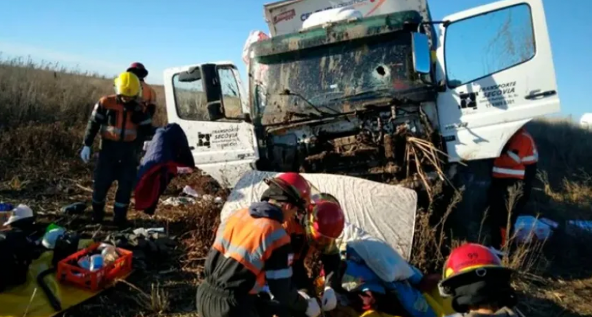 Un camionero quiso esquivar una protesta de transportistas y muri&oacute; luego de ser atacado a piedrazos