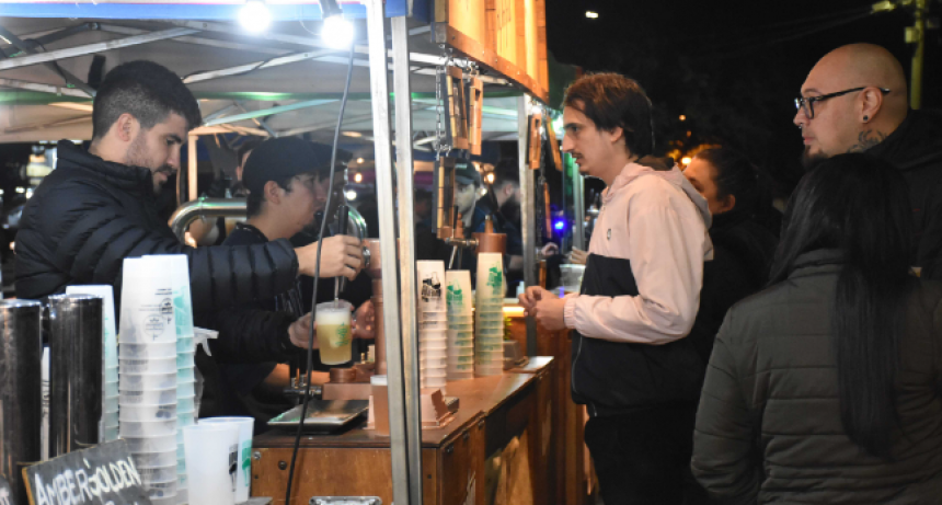 Se realiz&oacute; el Festival Cervecero de invierno en el Domo del Centenario