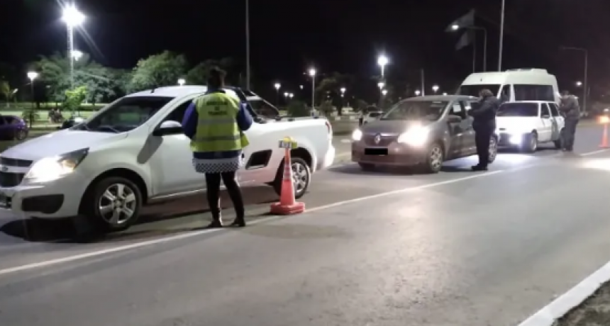 Secuestraron 45 motos y 18 autos en controles de alcoholemia, cascos y ca&ntilde;os de escape este finde