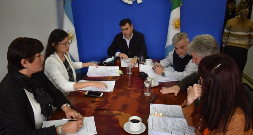 La Comisi&oacute;n de Salud analiza el proyecto de ley de control del tabaco