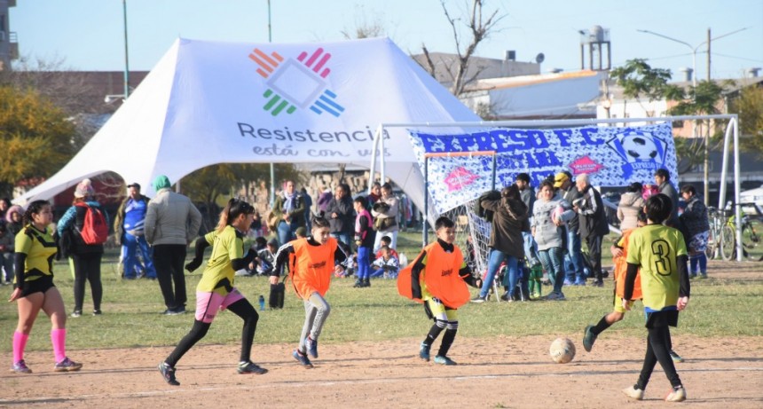 M&aacute;s de 200 equipos de f&uacute;tbol participaron de nueva jornada de la Copa Futuro en Resistencia