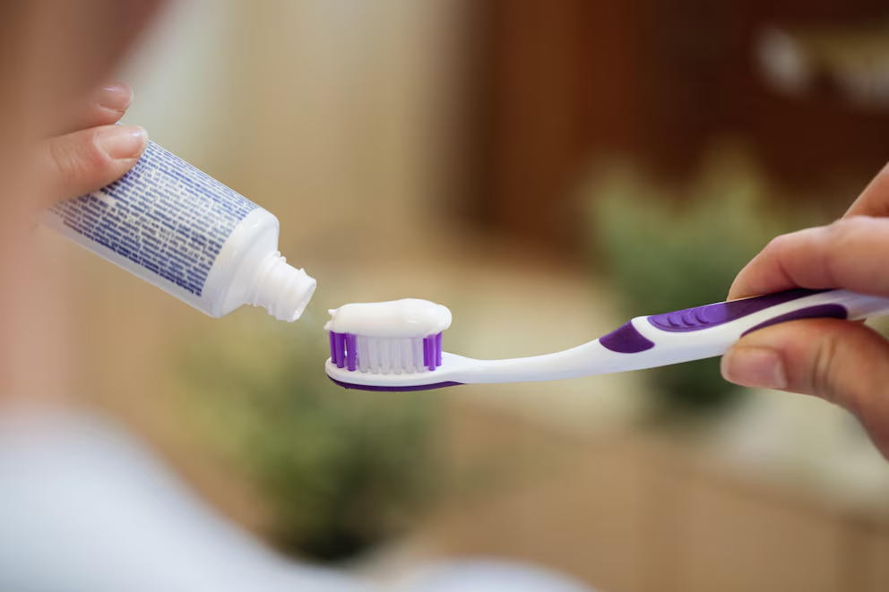 La ANMAT prohibi&oacute; la comercializaci&oacute;n de una pasta dental tras reportar efectos adversos