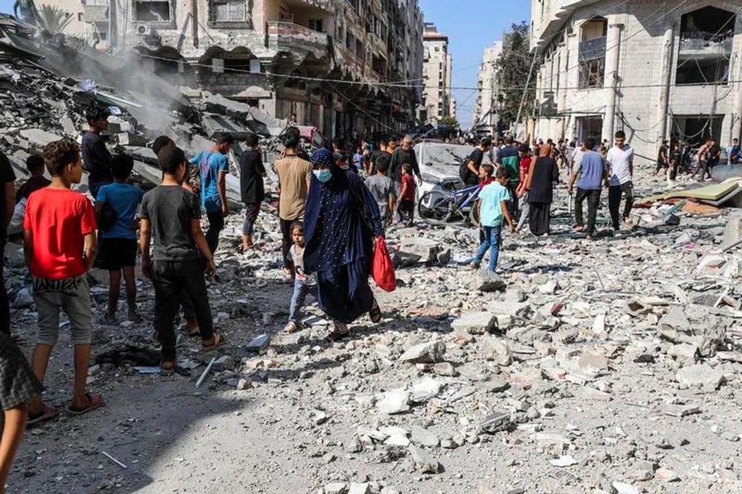 Ataques israel&iacute;es dejan al menos 80 palestinos muertos en Gaza