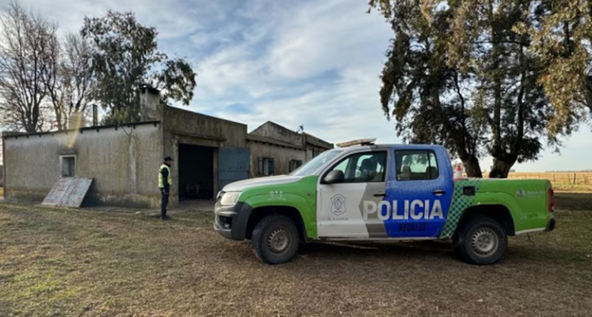 Hallaron a una familia muerta en una casa rural en Olavarr&iacute;a: creen que el padre mat&oacute; a la esposa y a su hija y se suicid&oacute;