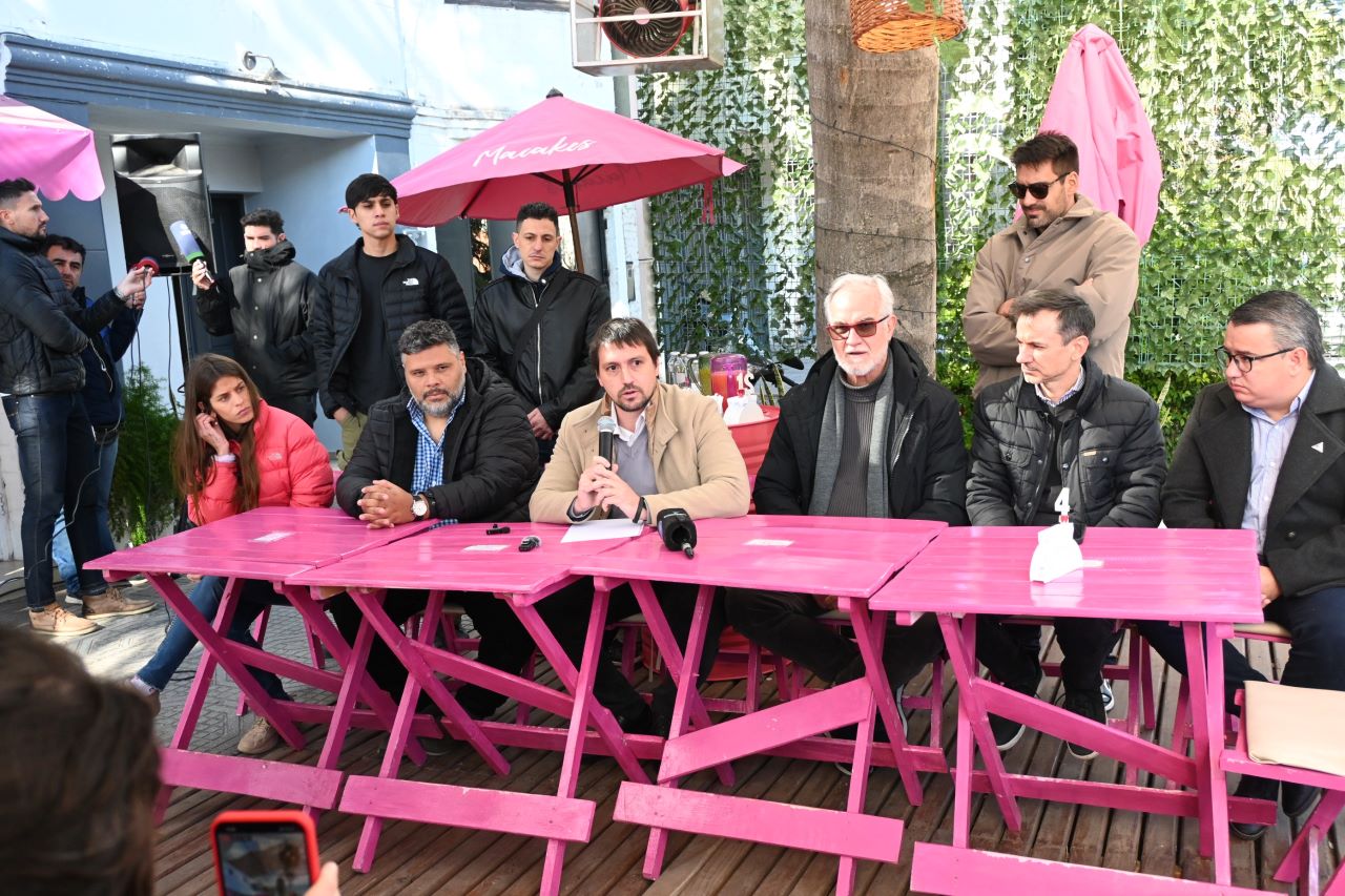 Gastron&oacute;micos rechazan retirar los balcones y piden di&aacute;logo al Municipio