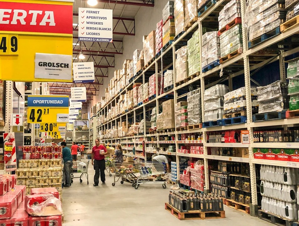 El consumo masivo mostr&oacute; una ca&iacute;da en junio