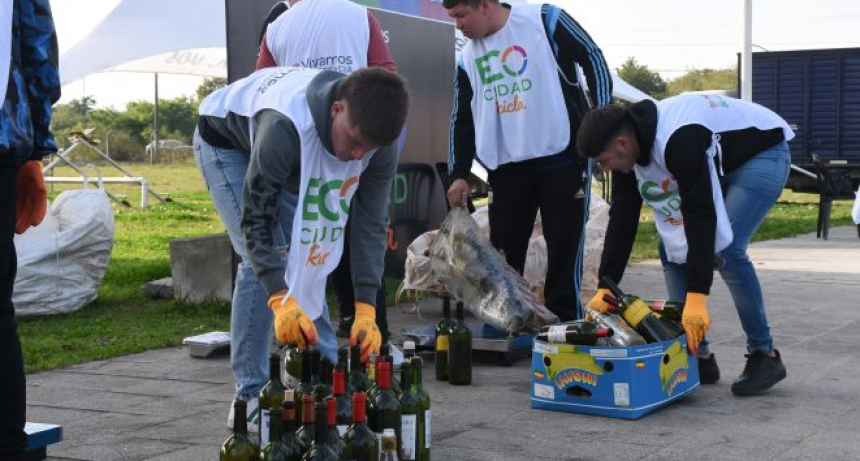 El programa de Resistencia para canjear materiales reciclables por elementos deportivos estar&aacute; el s&aacute;bado en CONIN
